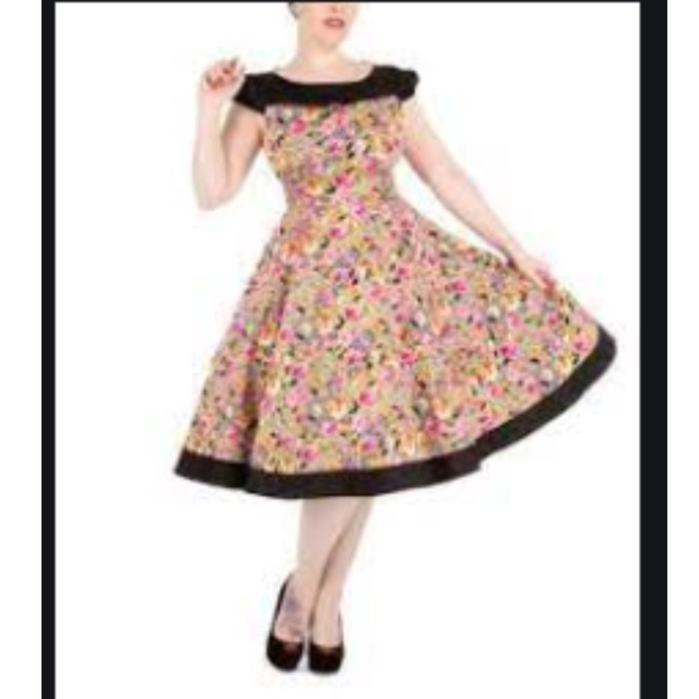 Hearts & Roses Size 10 Black-Yoked Swing Dress